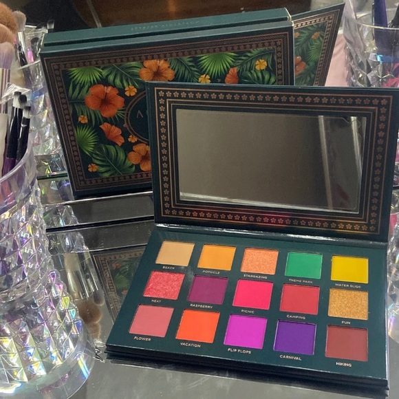 Ace Beaute Other - Ace Beaute Nostalgia Palette makeup eyeshadow palette new